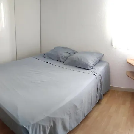 Appartement - Agreable T.2 - *