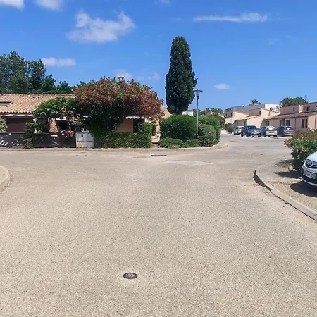 - Agreable T.2 - Aigues-Mortes