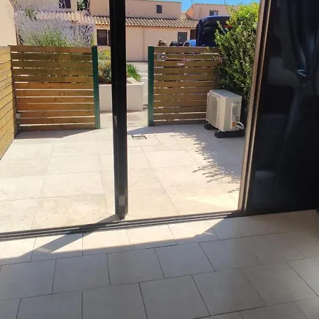 - Agreable T.2 - * Aigues-Mortes